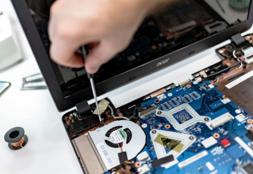 Professional laptop screen repair service in Dubai